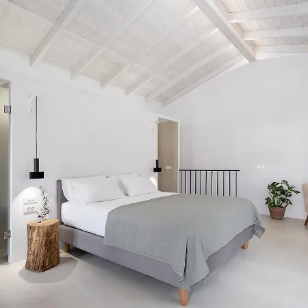 Lithos Retreat